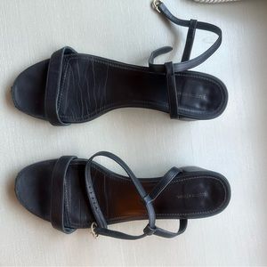 Mansour Gabriel block heel with strap in navy size 40